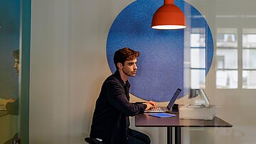 Dieses Bild führt zur Masterclass „Künstliche Intelligenz: Was 2026 wichtig wird“